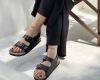 Giày sandal đế trấu 2 khóa nam nữ màu ĐEN Sata21D